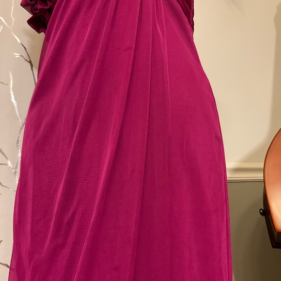 Cache brand, Magenta colored Gown, single shoulder strap, fitted bodice, s 4 - Picture 6 of 9
